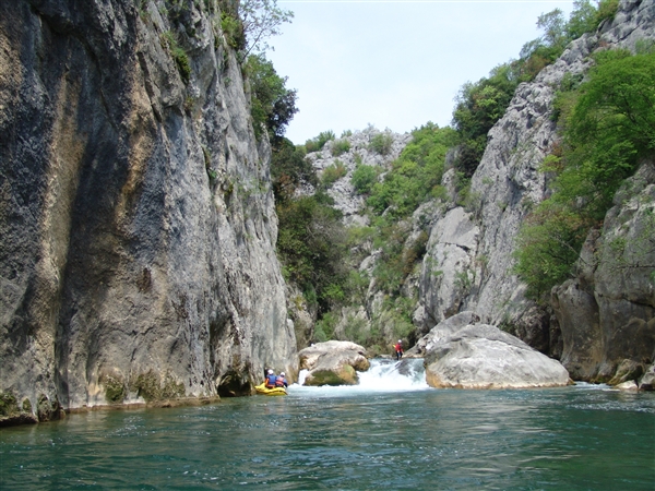 ''Extreme'' Rafting Cetina